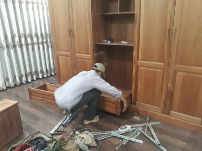 Dịch vụ tháo lắp tủ gỗ chuyên nghiệp